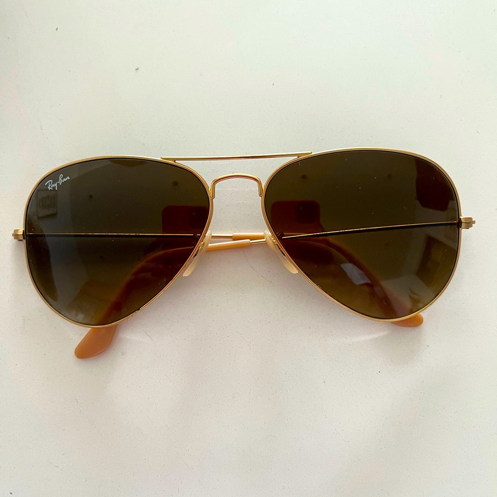 Ray-Ban Gold Aviator Sunglasses